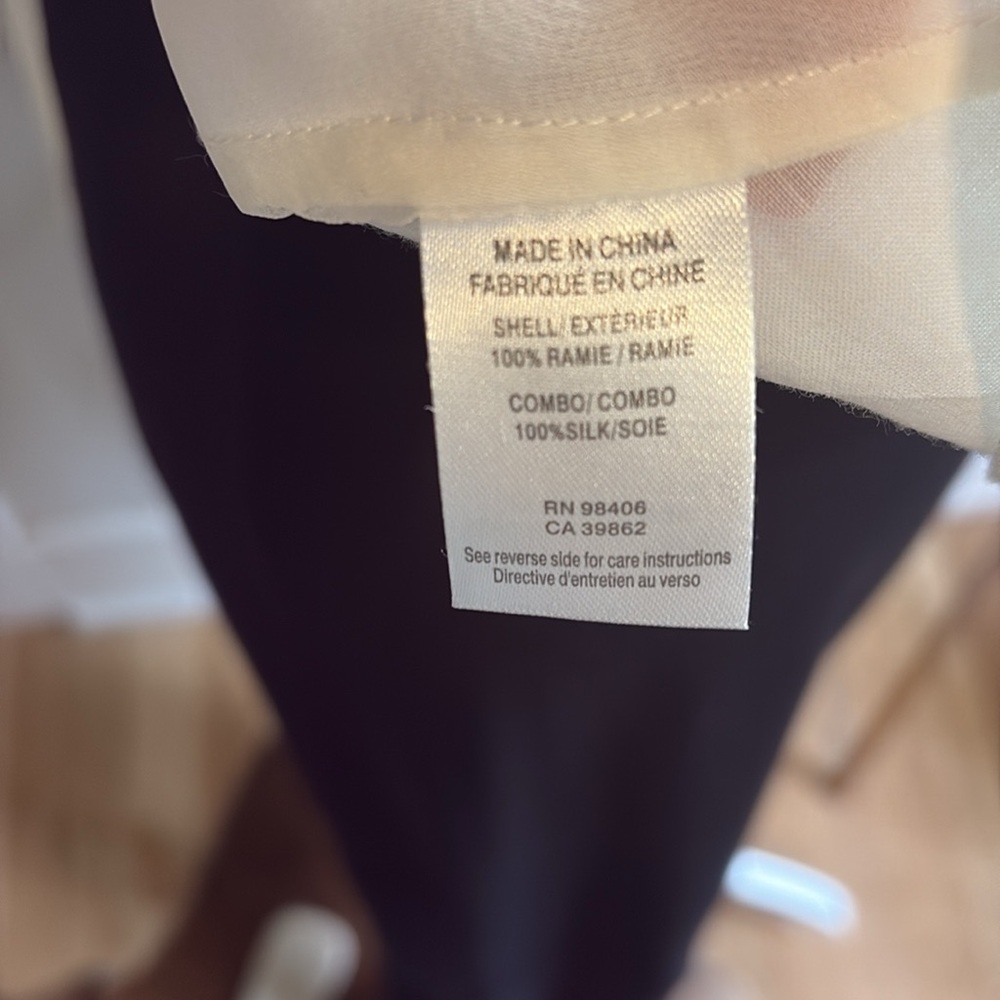 Theory linen button front blouse - Picture 4 of 7
